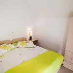 Laura Mimice